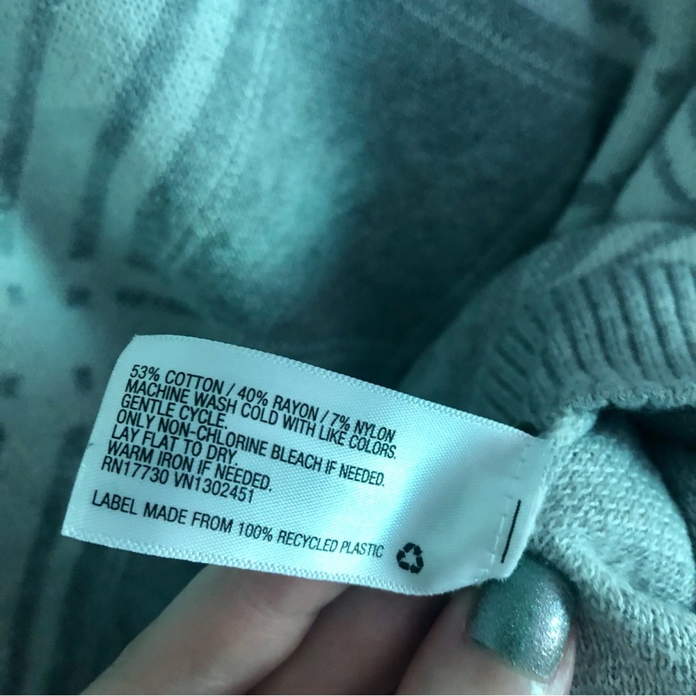 A New Day Plus Size Gray and White Diamond Pattern Sweater - Picture 6 of 6